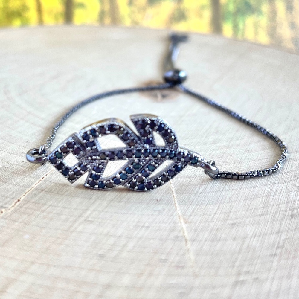 #68 Handmade Cubic Zirconia Leaf Charm Adjustable Bracelet Gunmetal